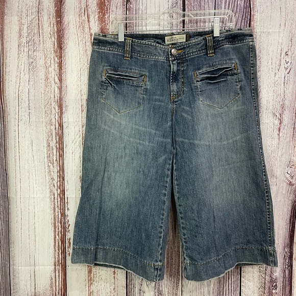Old Navy Denim Long Shorts Distressed Womens Size 12  #5044 - Picture 1 of 13